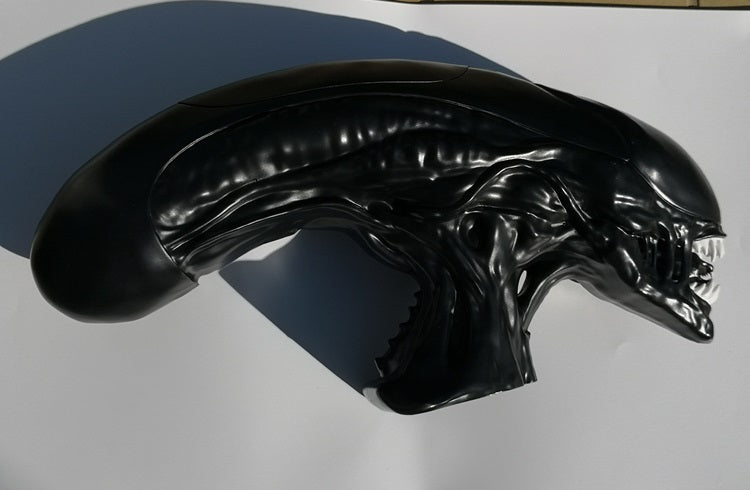 Alien Romulus 2024 Regal Popcorn Bucket Featuring Xenomorph Head